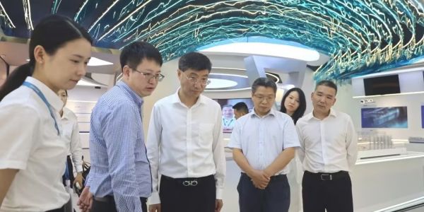 中國(guó)銀行湖南省分行黨委書(shū)記一行到訪宏工科技